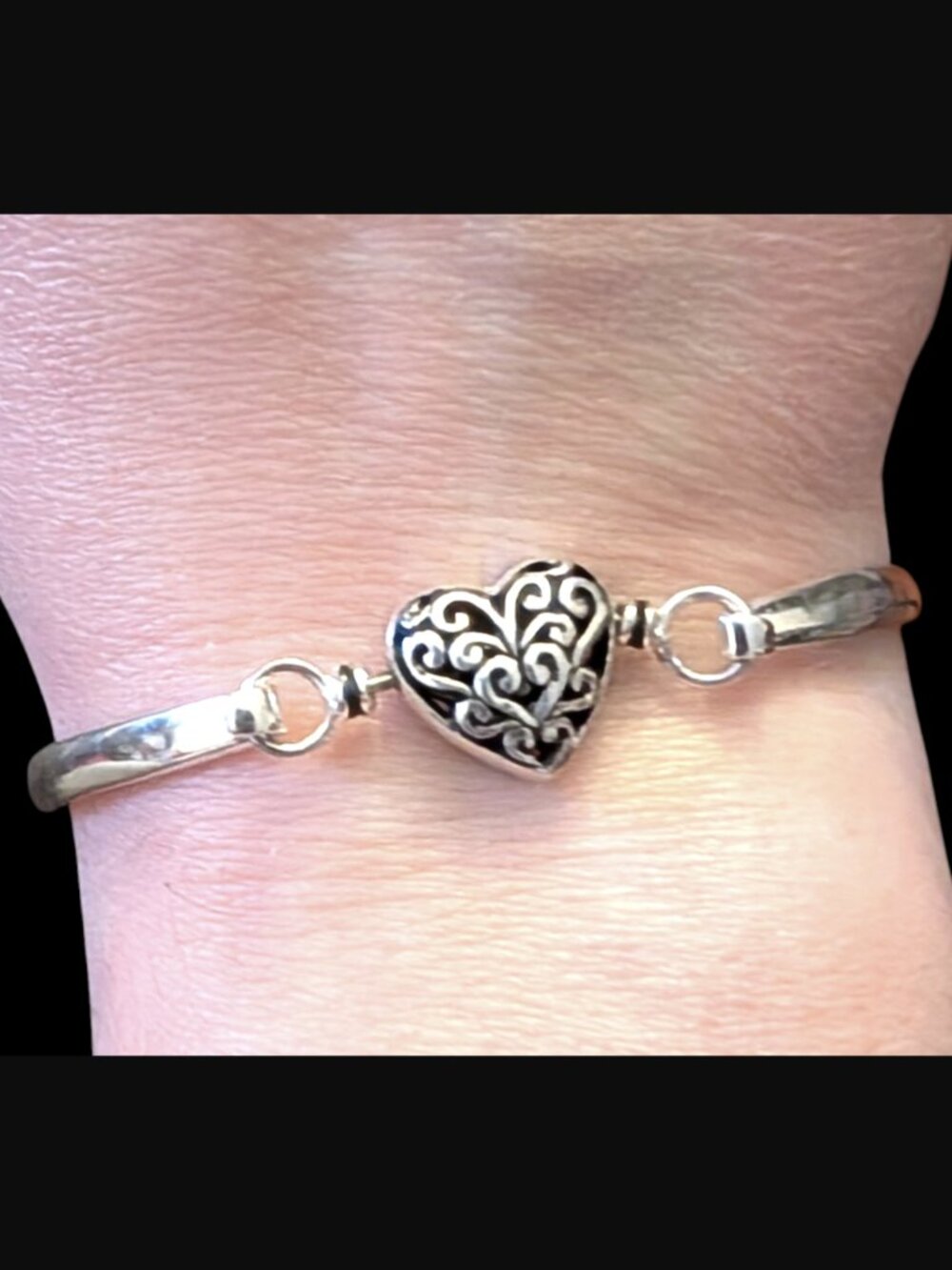 Marsala 925 Sterling Silver Filigree Heart Size 7.25" Bangle Bracelet